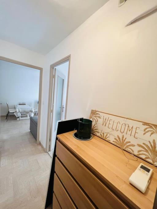 Studio 4 Couchages A 200 M De La Plage Avec Garage, Linge De Maison Et Serviettes Pour 30 Euros En Option Juan-les-Pins Exterior foto